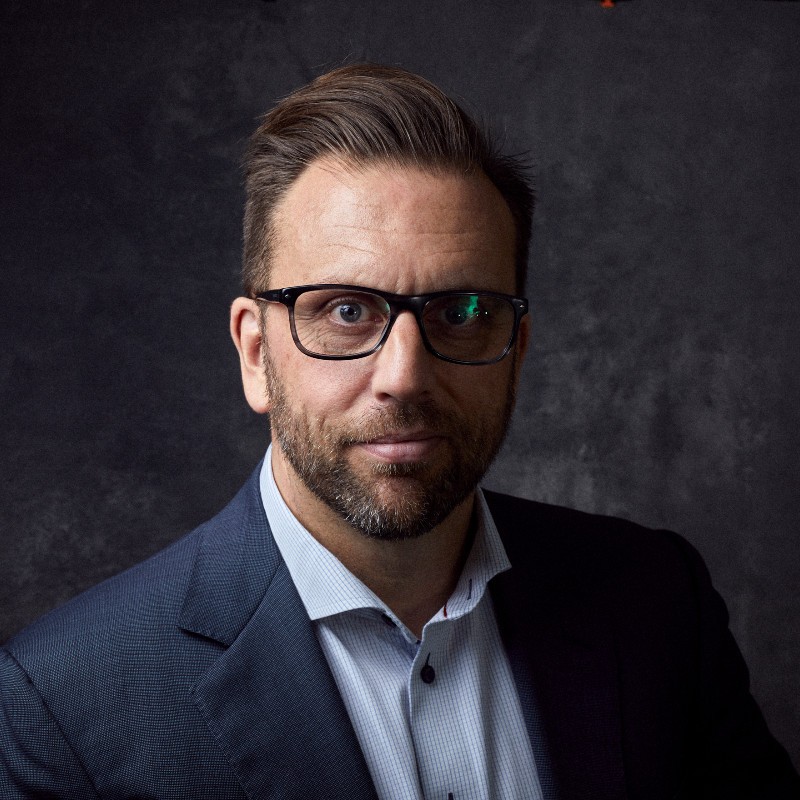 stanislaw lewak headshot